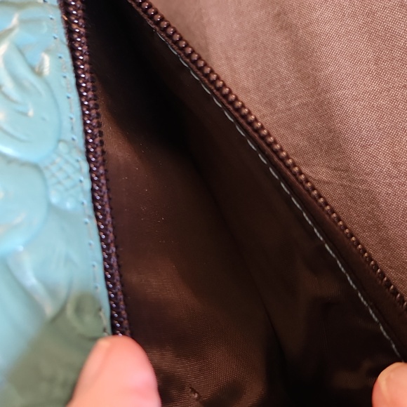 Patricia Nash turquoise leather wallet - Picture 11 of 12